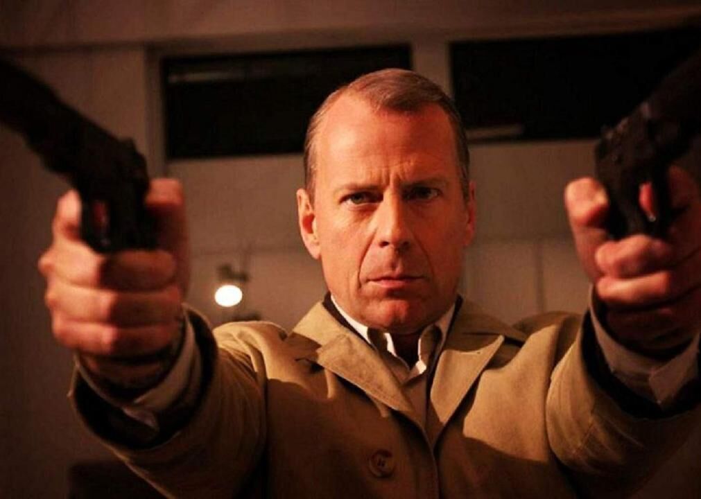 #7. Lucky Number Slevin (2006)